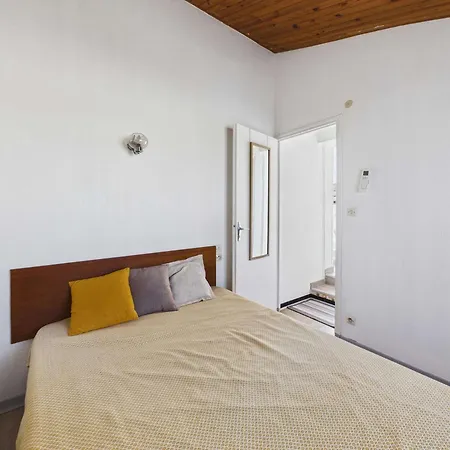 Duplex Climatise 6 Pers, Terrasse Sud, Proche Plage, Parking Prive - Fr-1-326-662 * Le Castellas